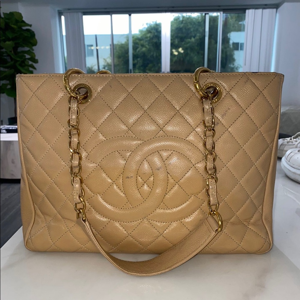 Chanel tote bag